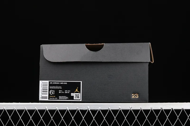 All categories Air Jordan Jordan series basketball shoes Air Jordan 1 Mid G version pure original Air Jordan 1 Mid AJ1 Joe 1 black and white red hook Zhongbang basketball shoes 554725-075